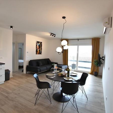 Apartments One Trogir Bagian luar foto