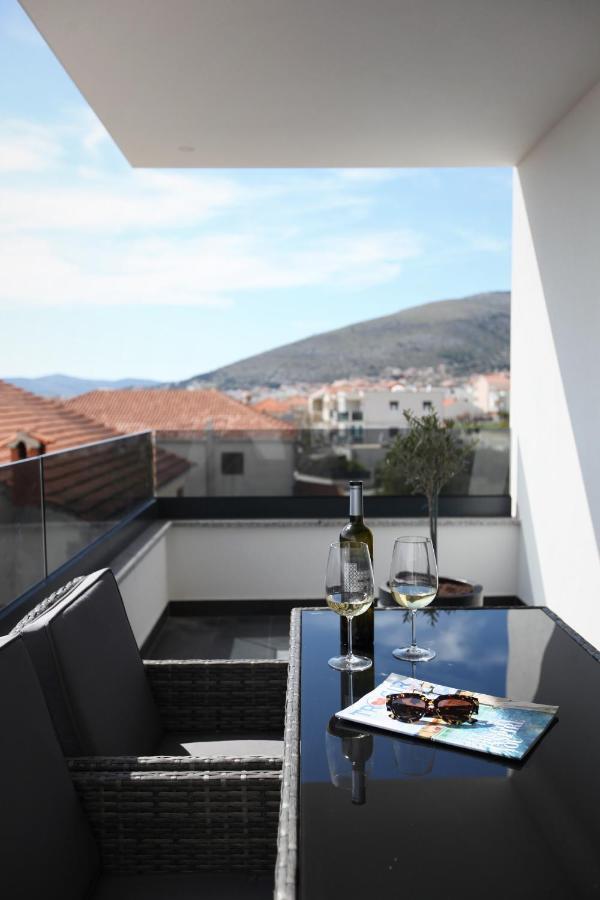 Apartments One Trogir Bagian luar foto