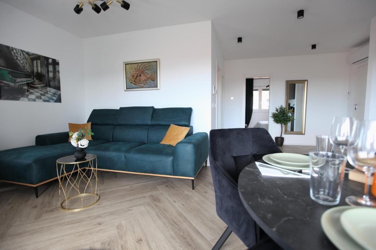 Apartments One Trogir Bagian luar foto